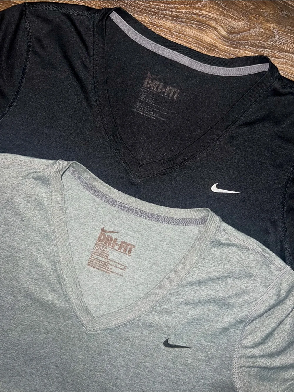 Nike Dri-FIT 2 Pack V-Neck Short Sleeve Athletic Tops - Black/Gray, Size M